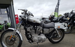 HARLEY-DAVIDSON SPORTSTER 883