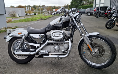HARLEY-DAVIDSON SPORTSTER 883