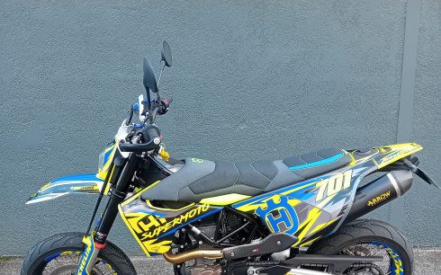 HUSQVARNA 701 SUPERMOTO