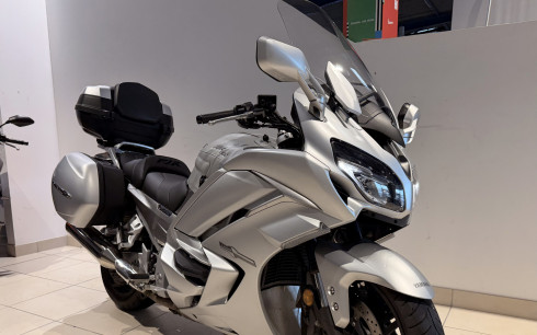YAMAHA FJR 1300 AE