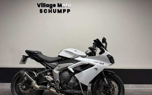 TRIUMPH 	DAYTONA 660 A2