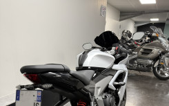 TRIUMPH 	DAYTONA 660 A2