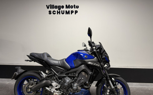 YAMAHA MT-09