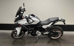 BMW F 900 XR