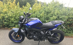 YAMAHA MT-09