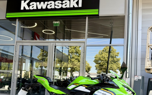 KAWASAKI Zx-4rr