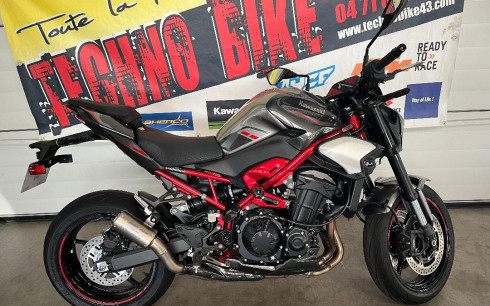 KAWASAKI Z 900