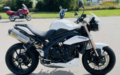 TRIUMPH SPEED TRIPLE 1050