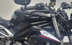 TRIUMPH STREET TRIPLE 675 RS GARANTIE 12 MOIS ET REVISE