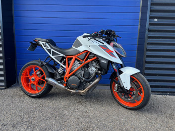 KTM 1290 SUPER DUKE R V2 8990€