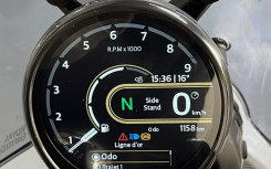 ROYAL ENFIELD HYMALAYAN 450 TUBELESS MY25