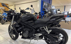 TRIUMPH STREET TRIPLE 660 S A2