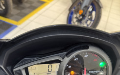 TRIUMPH STREET TRIPLE 660 S A2