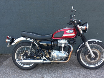 KAWASAKI W 800