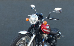 KAWASAKI W 800