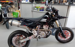SUZUKI DR-Z 400