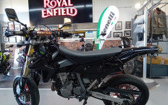 SUZUKI DR-Z 400