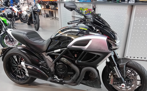 DUCATI DIAVEL CROMO