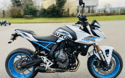 SUZUKI GSX-8S