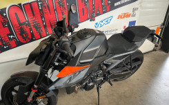 KTM 990 DUKE