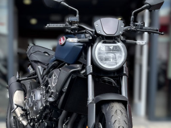 HONDA CB1000R BLACK EDITION