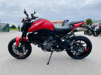 DUCATI 937 MONSTER