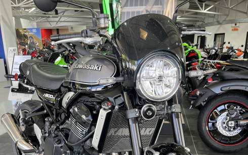 KAWASAKI Z 900 RS