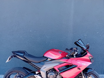 TRIUMPH 	DAYTONA 660