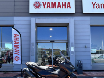 YAMAHA XP T-MAX 560 TECH MAX