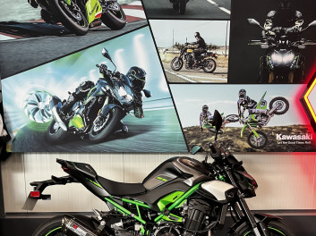 KAWASAKI Z 900