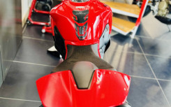 DUCATI STREETFIGHTER V2S LIGNE TERMIGNONI