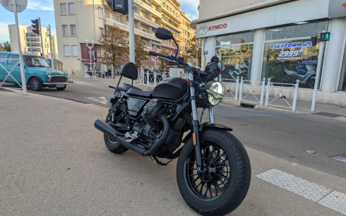 MOTO GUZZI V9 BOBBER