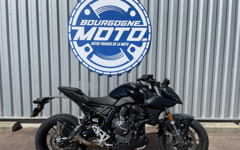 SUZUKI GSX-8S A2