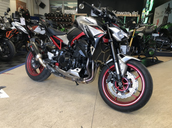 KAWASAKI Z 900