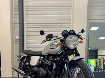 TRIUMPH Bonneville T100