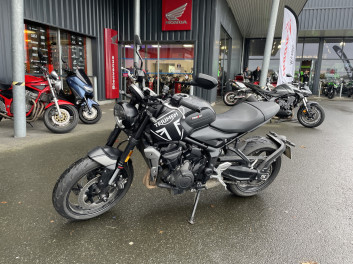 TRIUMPH TRIDENT 660 A2