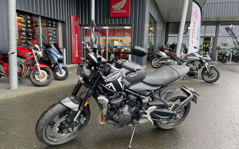 TRIUMPH TRIDENT 660 A2