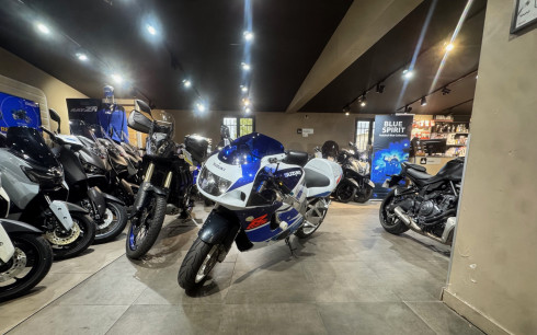 SUZUKI GSX-R 750 SRAD