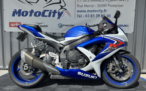 SUZUKI GSX-R 750