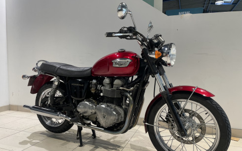 TRIUMPH BONNEVILLE 800