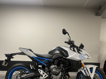 SUZUKI GSX-8S