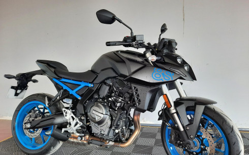 SUZUKI GSX-8S A2