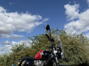 ROYAL ENFIELD INTERCEPTOR