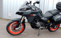 DUCATI MULTISTRADA V2S
