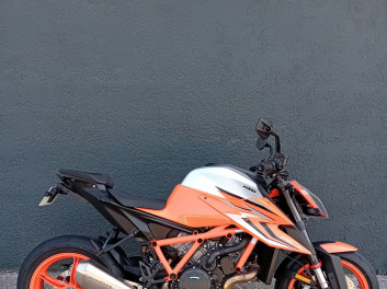KTM 1290 SUPER DUKE R