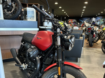 MOTO GUZZI V7 STONE