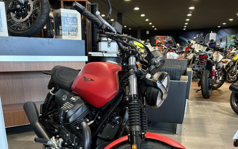 MOTO GUZZI V7 STONE