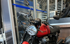 MOTO GUZZI V7 STONE