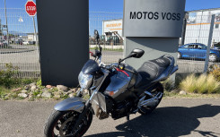 SUZUKI GSR 600