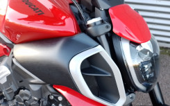DUCATI DIAVEL V4